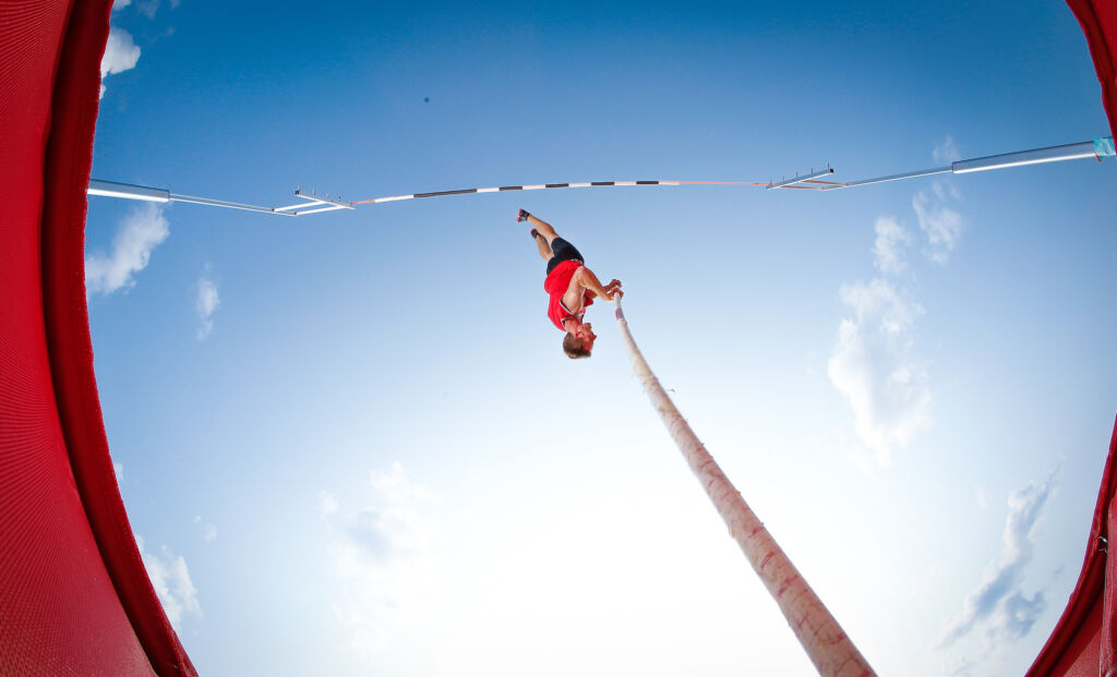 5 Ways To Prevent Running Through In Pole Vaulting