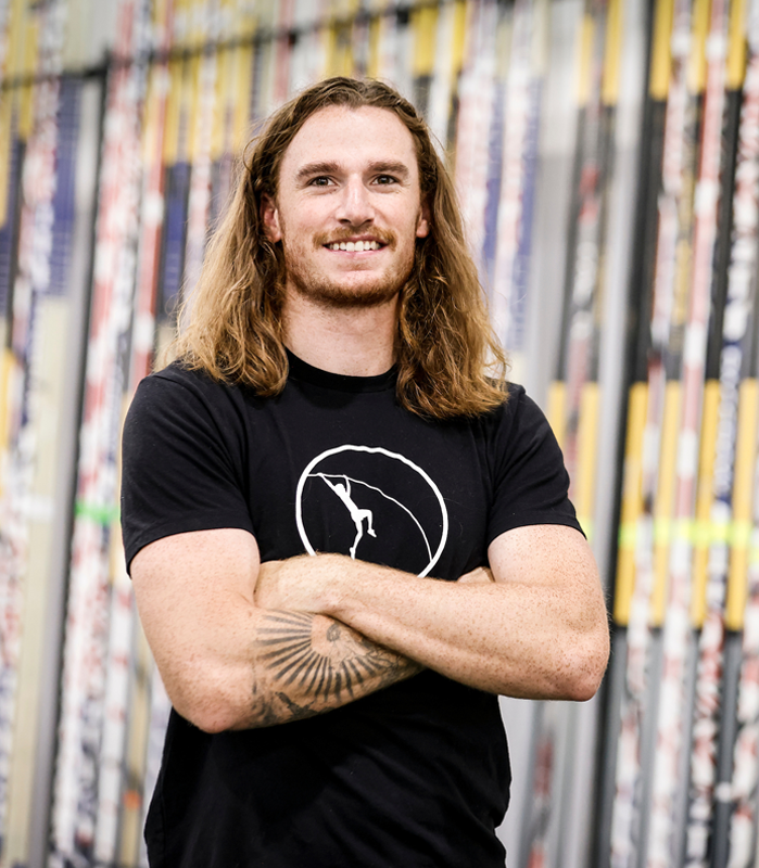 Glip__SW11892-(3) Luke Winder Wearing Black